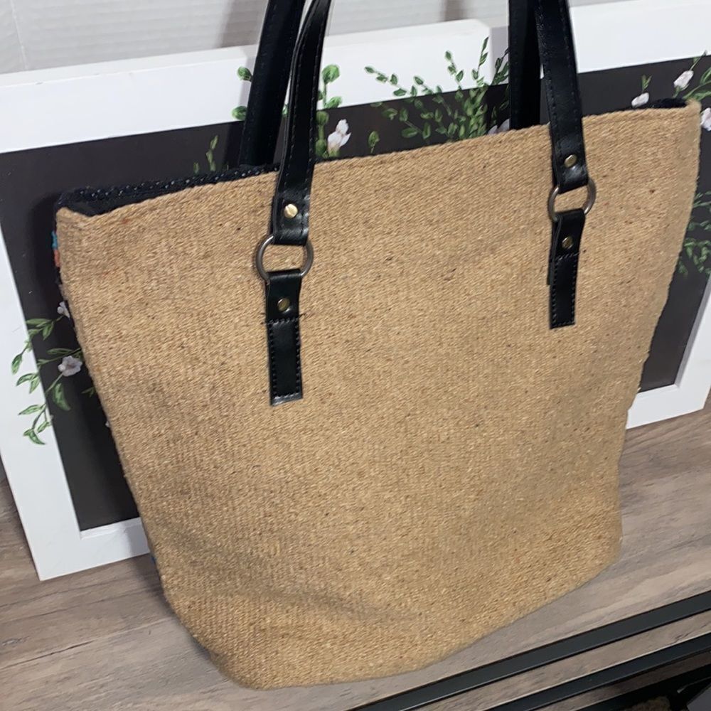 Santa Rosa Handwoven Handbag - Picture 6 of 6
